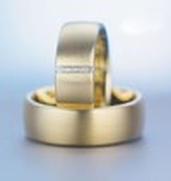 EURO COMFORT SHAPE WITH DIAMOND STRIP - 7.5MM RING ON TOP